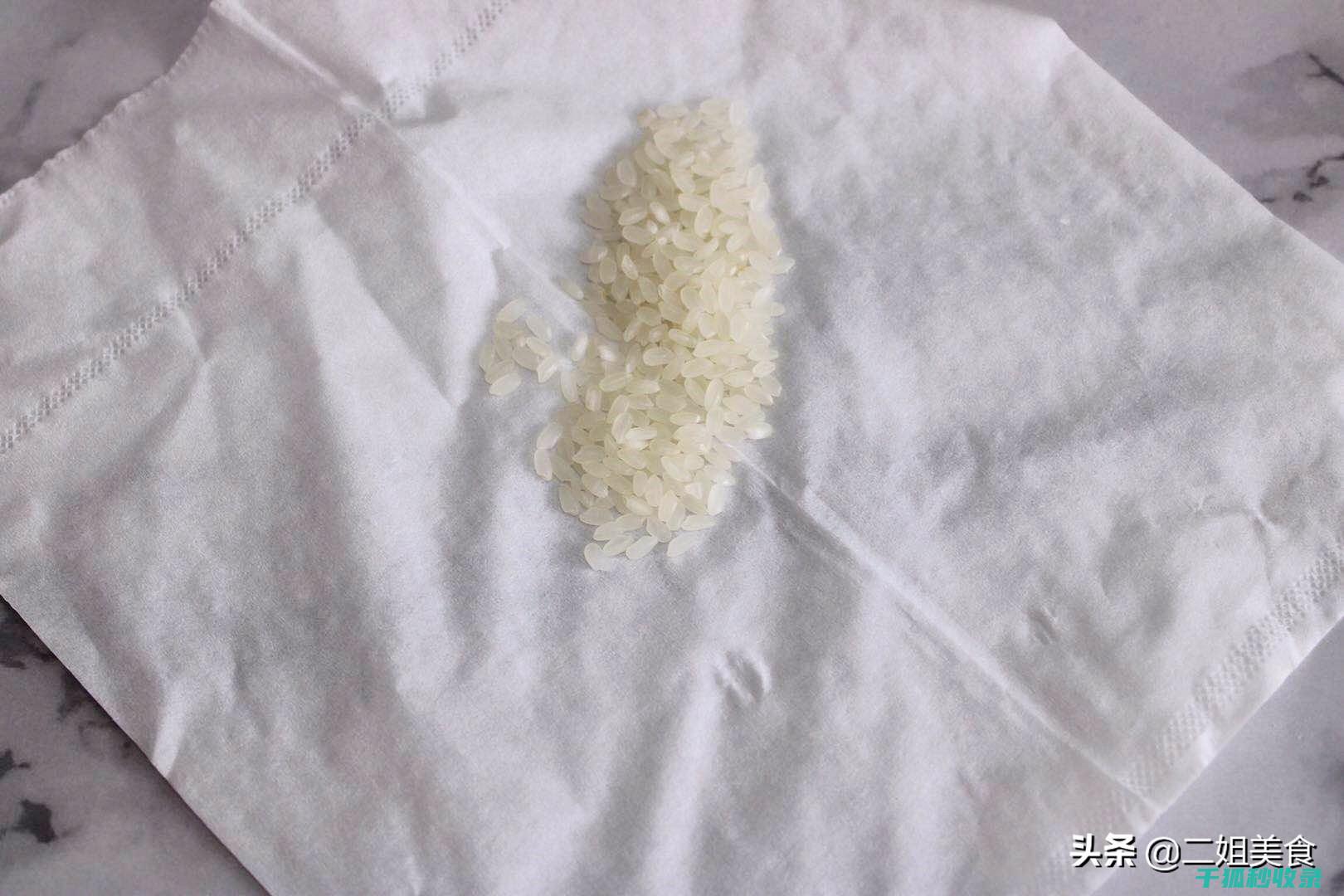 结块食盐？这些秘密武器帮你解决！ (结块的盐还能吃吗)