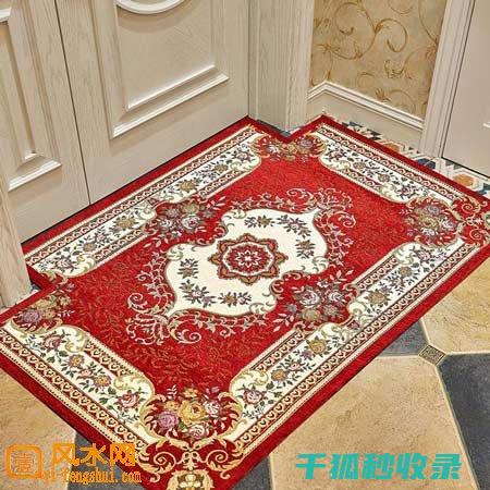 地毯上发现口香糖污渍？这些方法值得一试 (地毯上有小虫子怎么办)