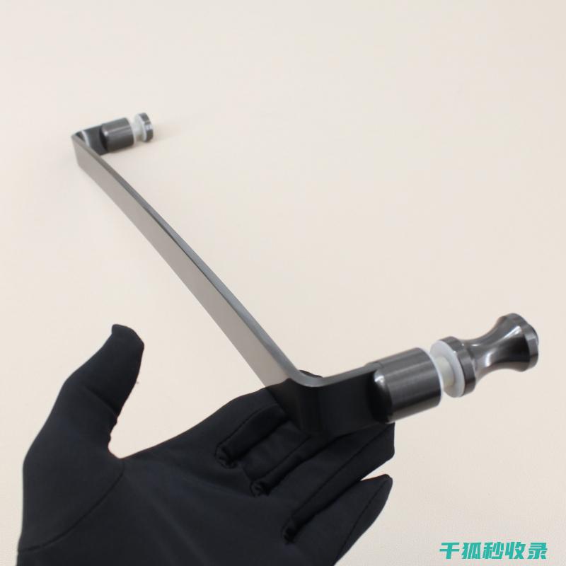 浴室金属把手清洁：水垢、锈迹和霉菌的全面护理 (浴室金属把手怎么拆)